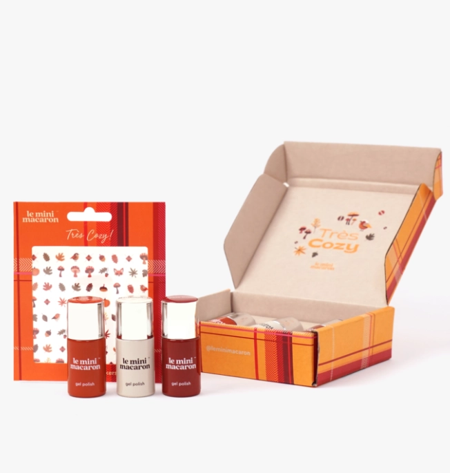 Le Mini Macaron Tres Cozy Collection